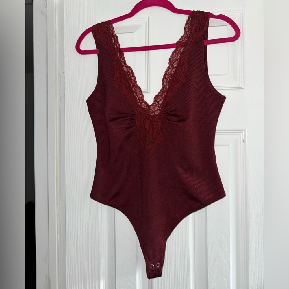 Burgundy Free People Lace Bodysuit size medium NWOT perfect! 😍